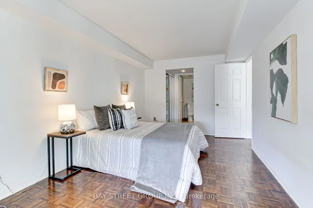 Additional image 16 of 705 King St Unit 913