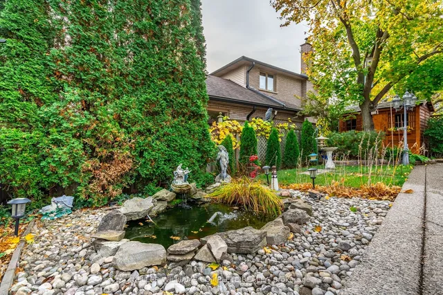 Additional image 37 of 90 Derek Dr