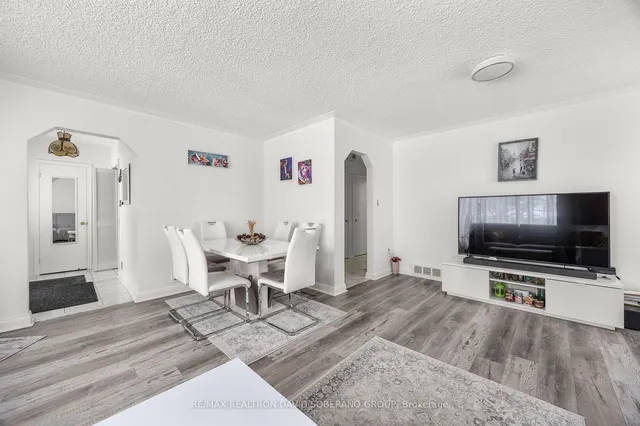 Additional image 9 of 68 Acton Ave