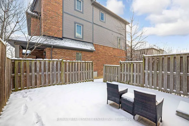 Additional image 35 of 27 Cedar Lake Cres