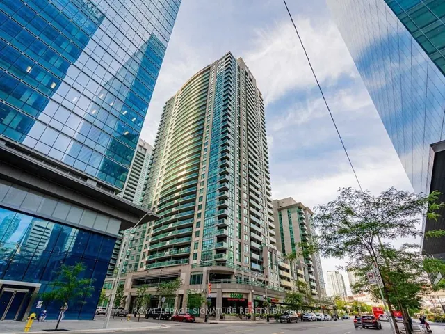 30 Grand Trunk Cres Unit 3906