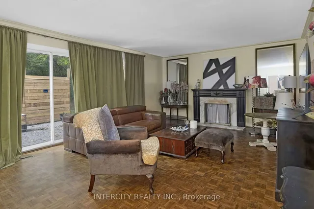 Additional image 9 of 27 Suncrest Dr