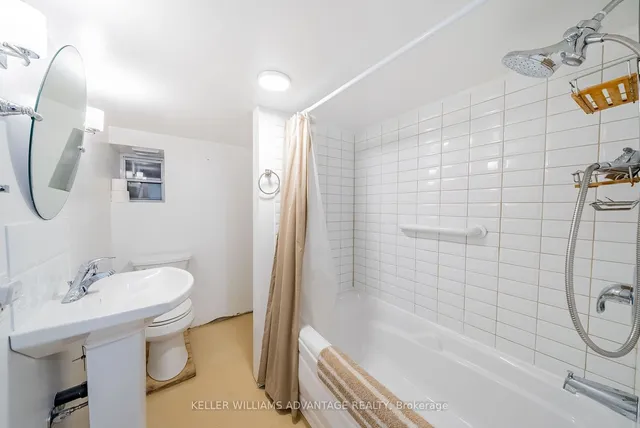 Additional image 30 of 462&464 Sammon Ave