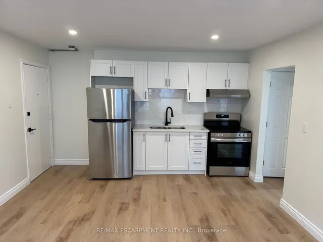 Additional image 3 of 1759 King St Unit 15