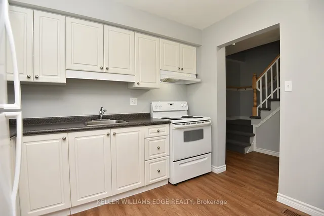 Additional image 14 of 15 Wood St