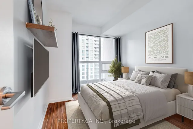 Additional image 18 of 219 Fort York Blvd Unit 1204