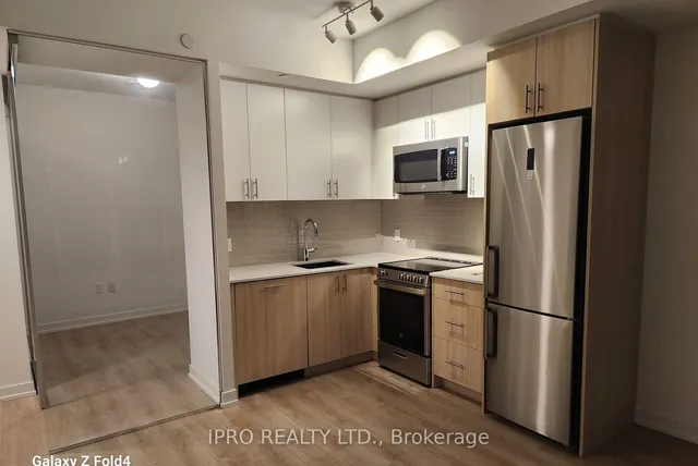 Additional image 8 of 1195 The queensway St Unit 906