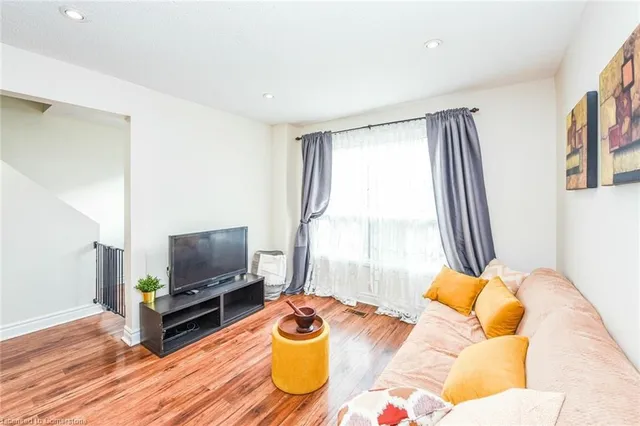 Additional image 24 of 47 Ellis Dr Unit 47