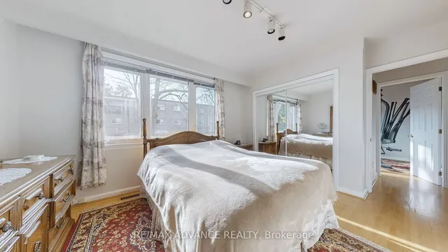 Additional image 24 of 15 Foxwarren Dr