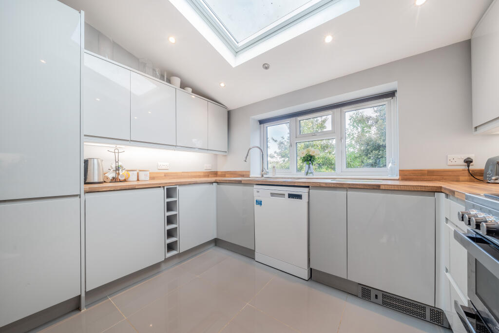 Additional image 20 of Southstoke Road