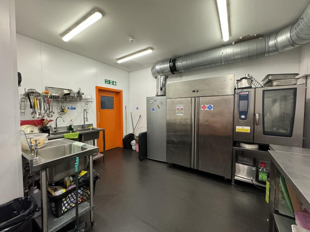 Additional image 10 of Ground Floor of Metro Building, 150 High Street, West Bromwich, B70 6JJ