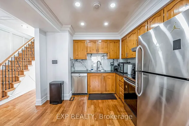 Additional image 6 of 112 Collins Cres Unit 111