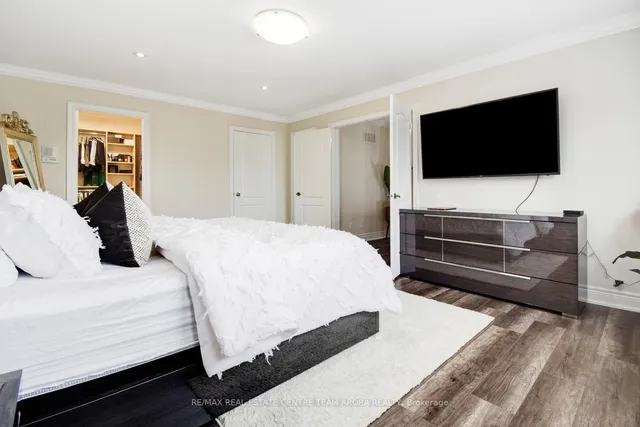 Additional image 21 of 6 Champion Crt