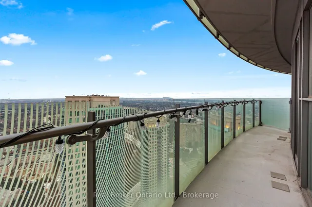 Additional image 22 of 50 Absolute Ave Unit 3701