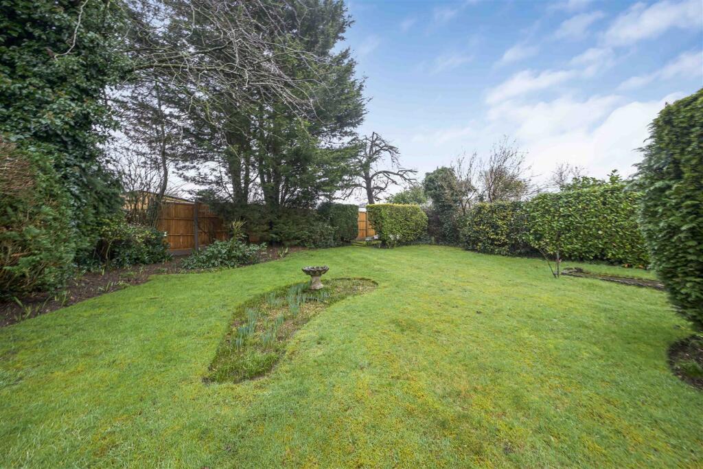 Additional image 12 of Dell Rise, Park Street, St. Albans
