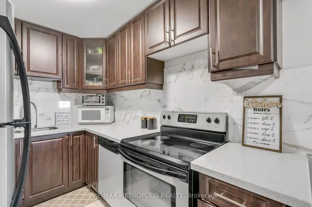 Additional image 12 of 3050 ELLESMERE Rd Unit 1601