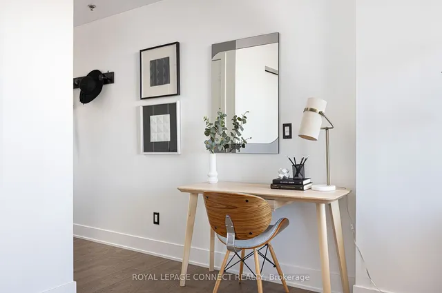 Additional image 23 of 630 Queen St Unit 404