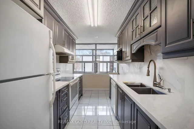 Additional image 9 of 15 Kensington Rd Unit 307