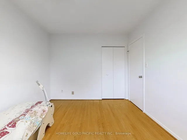 Additional image 23 of 38 Resolution Cres