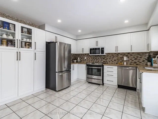 Additional image 14 of 17 Edenvalley Rd