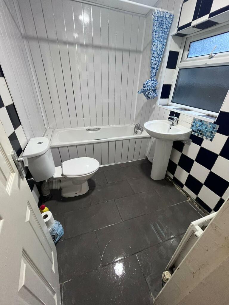 Additional image 3 of Female Only Room Available, Solihull Rd, Sparkhill