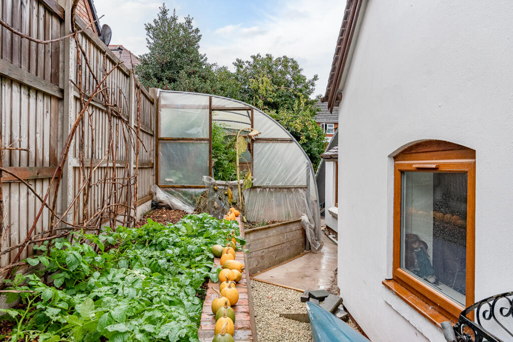 Additional image 18 of Foley Gardens, Stoke Prior, Bromsgrove, Worcestershire, B60