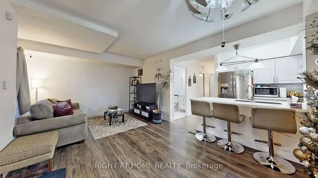 Additional image 13 of 3043 Finch Ave Unit 1016