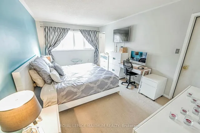 Additional image 20 of 21 Pioneer Ave