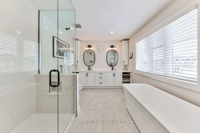 Additional image 17 of 36 Warwick Rd