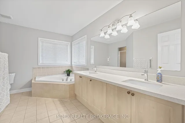 Additional image 18 of 33 Timberwolf Rd