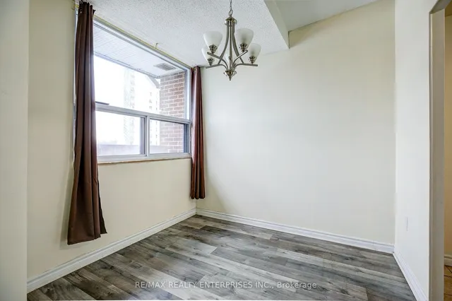 Additional image 5 of 4060 Lawrence Ave Unit 412