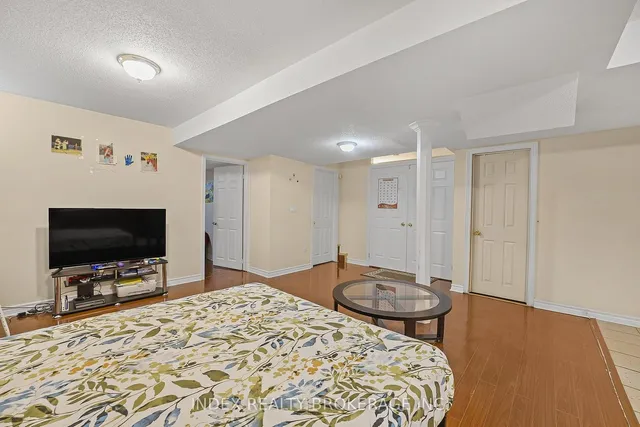 Additional image 28 of 33 Timberwolf Rd