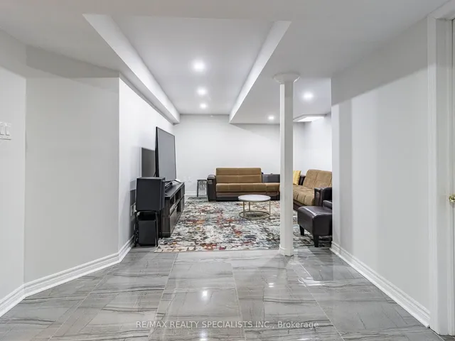 Additional image 30 of 17 Edenvalley Rd