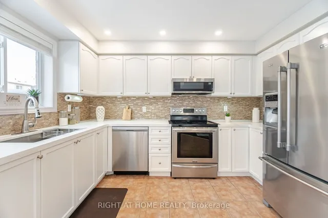 Additional image 12 of 1071 Kennedy Circ