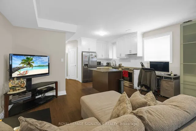 Additional image 32 of 22 Harding Ave