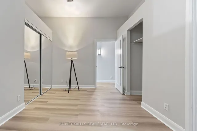 Additional image 8 of 700 King St Unit 1006