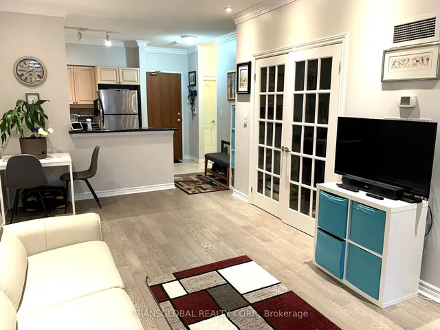 Additional image 12 of 3840 Bathurst St Unit 107