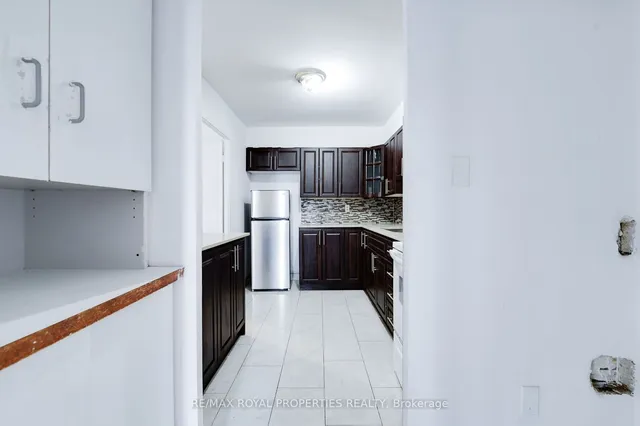 Additional image 8 of 10 Edgecliff Gfwy Unit 309