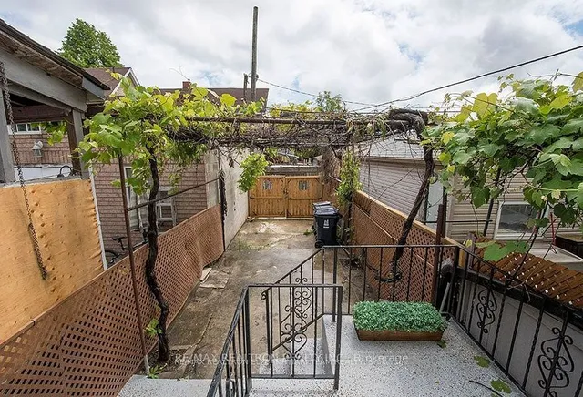 Additional image 15 of 139A Lappin Ave