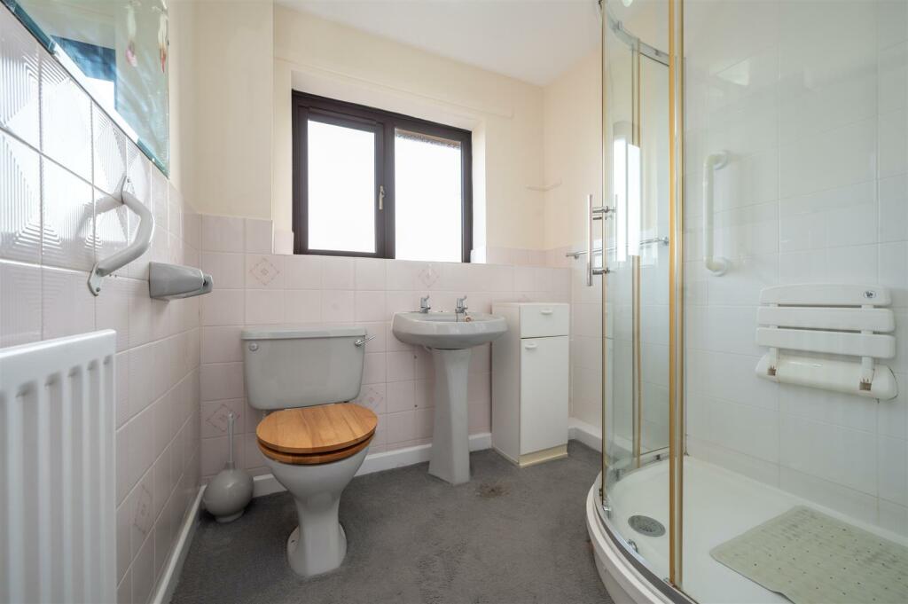 Additional image 10 of Yew Tree Gardens, Henley-In-Arden