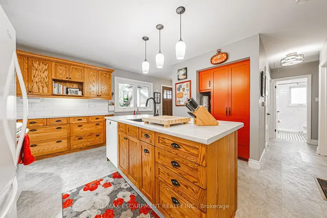 Additional image 12 of 61 Home St