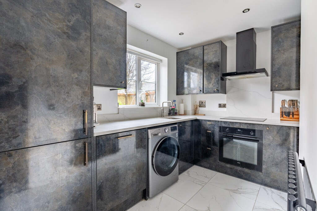 Additional image 4 of Old School Drive, Wheathampstead, St. Albans, Hertfordshire, AL4