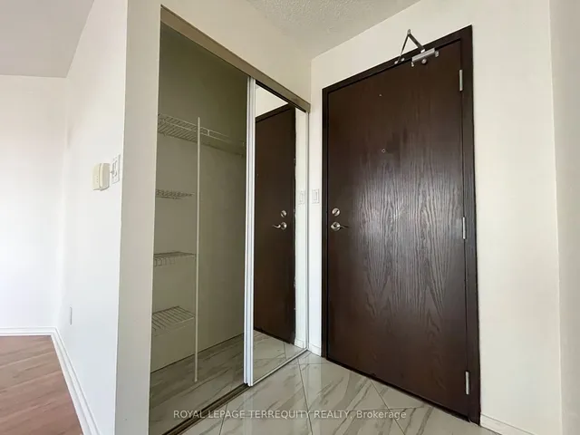 Additional image 17 of 30 Greenfield Ave Unit 1105