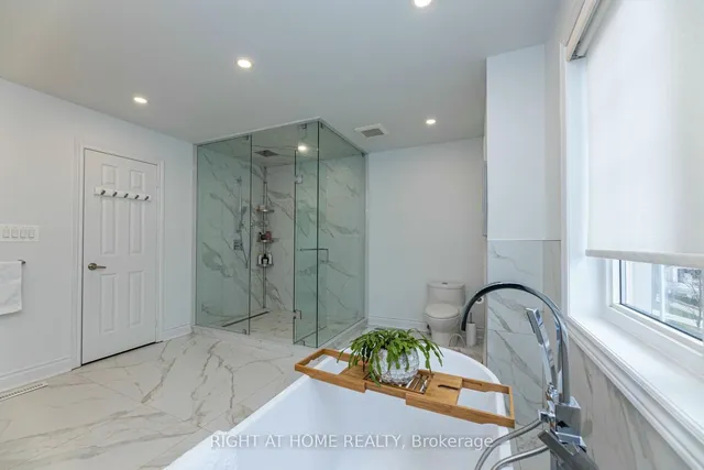 Additional image 23 of 34 Horsham Ave