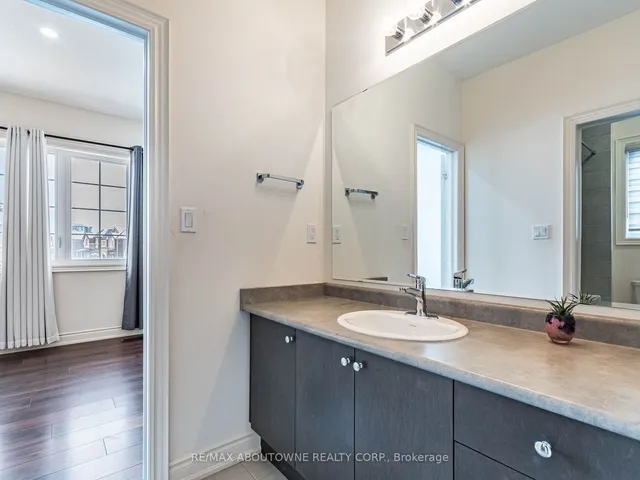 Additional image 34 of 220 Great Falls Blvd