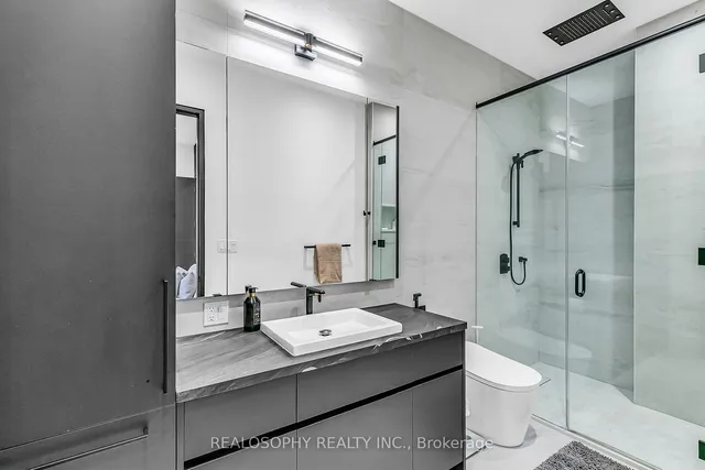 Additional image 20 of 102 Bloor St Unit 503