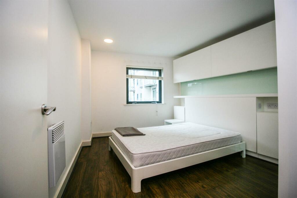 Additional image 3 of Orion, 90 Navigation Street