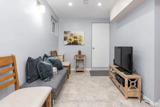 Additional image 25 of 52 Permfield Path Unit 46