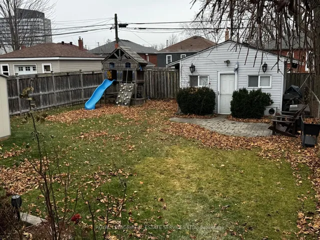 Primary image of 19 Honey Dr