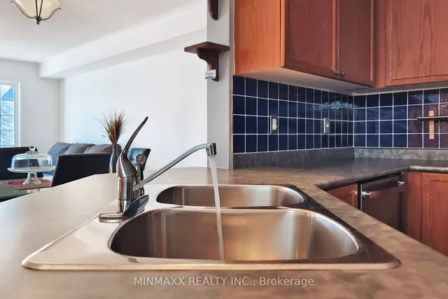 Additional image 17 of 1246 Mowat Lane